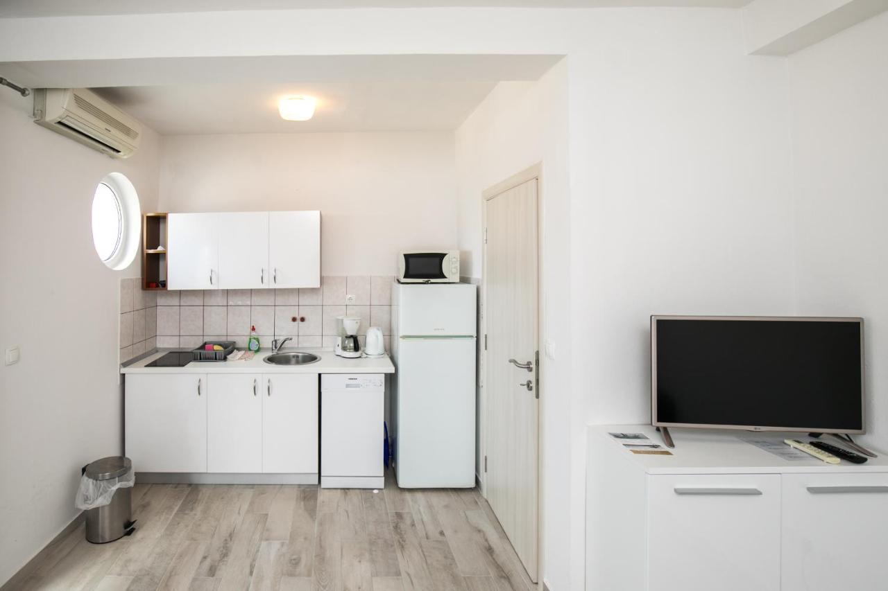 Apartments Renjak Sukošan Kültér fotó